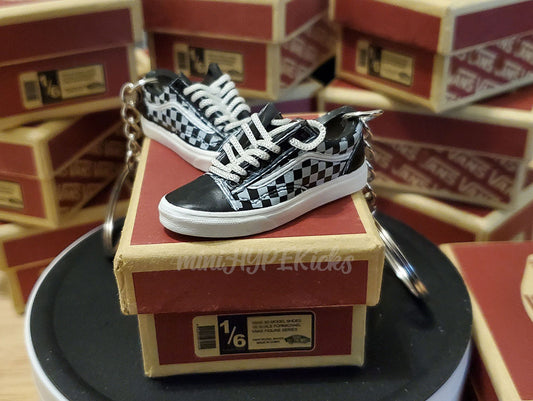 Mini 3D Vanz Checkered Low Sneaker Keychain